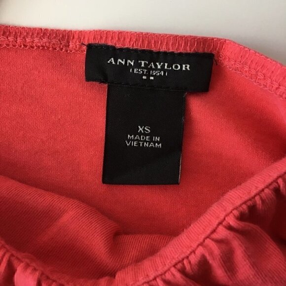 ANN  TAYLOR Coral Top - Picture 4 of 5